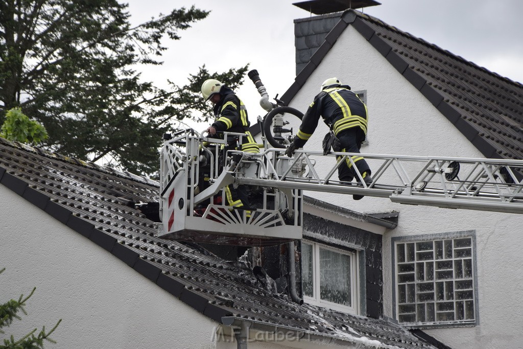 Feuer 2 Koeln Brueck Am Schildschen P15.JPG - Miklos Laubert